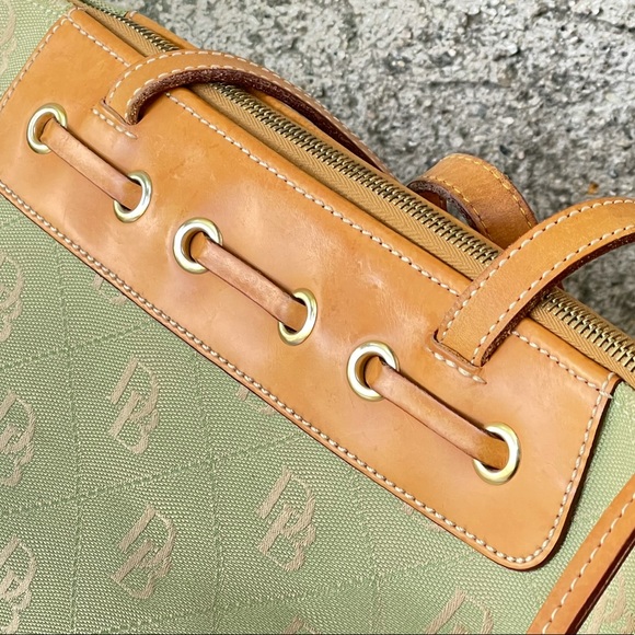 Vintage Dooney & Bourke Signature Logo handbag - Picture 6 of 10